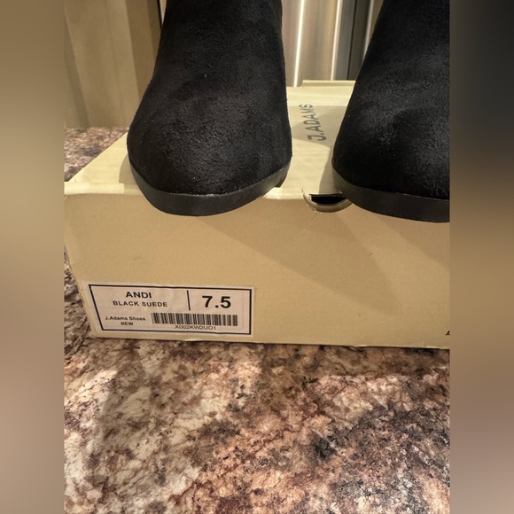 J. Adam’s Andi | Black Suede - Picture 6 of 7